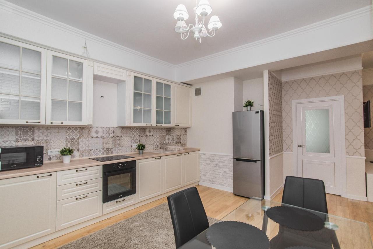 Luxury Best Grand New Apartaments Ultra Central Chisinau Exterior photo