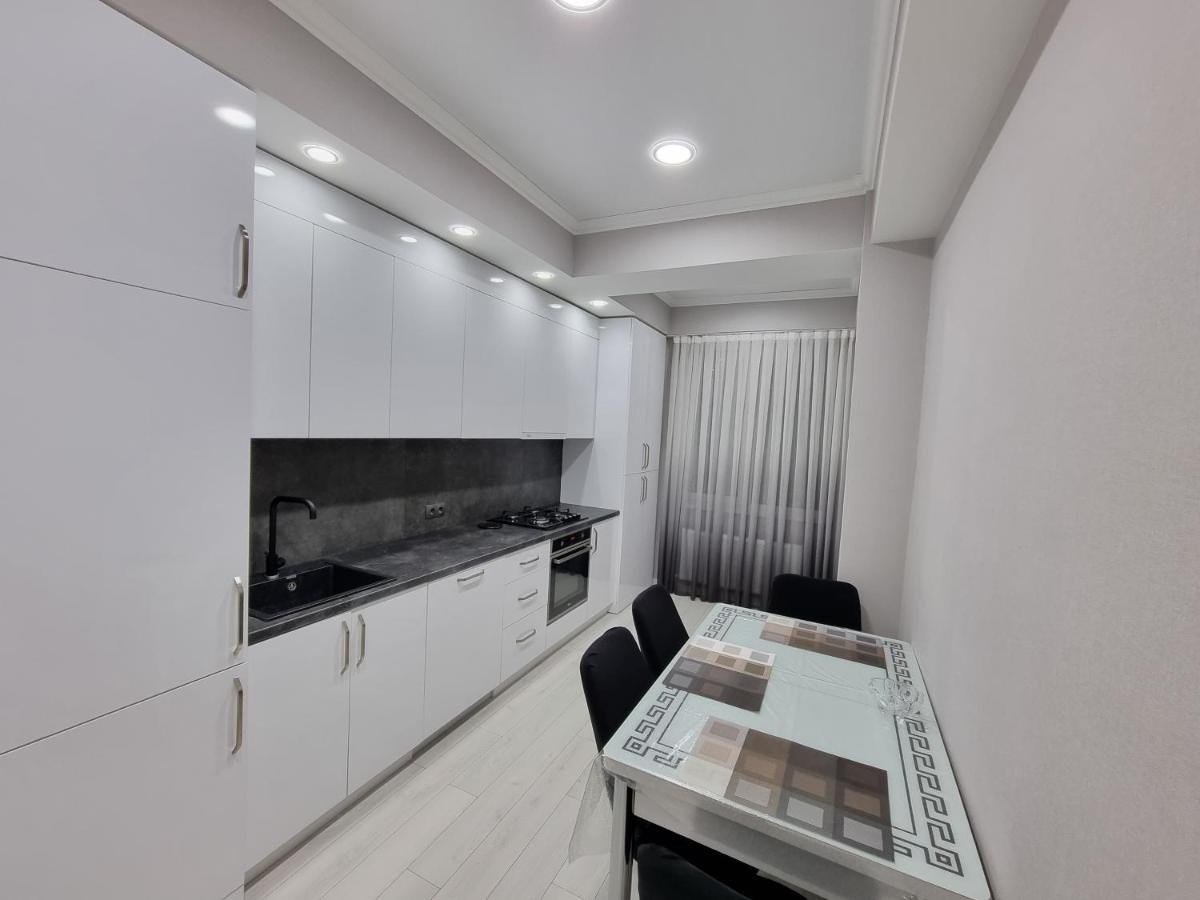 Luxury Best Grand New Apartaments Ultra Central Chisinau Exterior photo