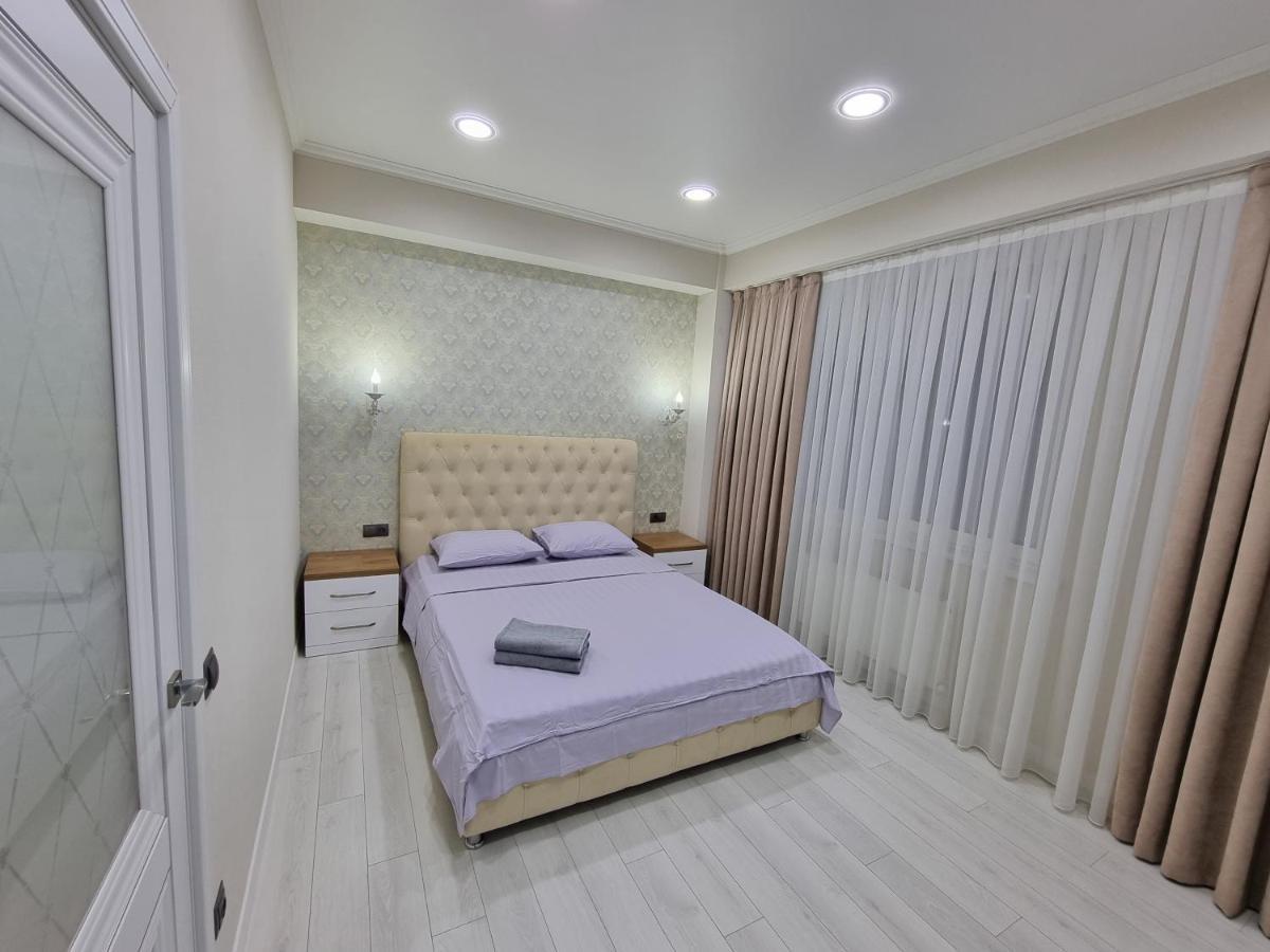 Luxury Best Grand New Apartaments Ultra Central Chisinau Exterior photo
