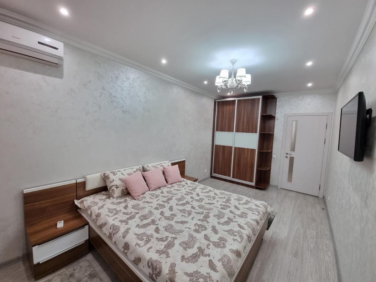 Luxury Best Grand New Apartaments Ultra Central Chisinau Exterior photo
