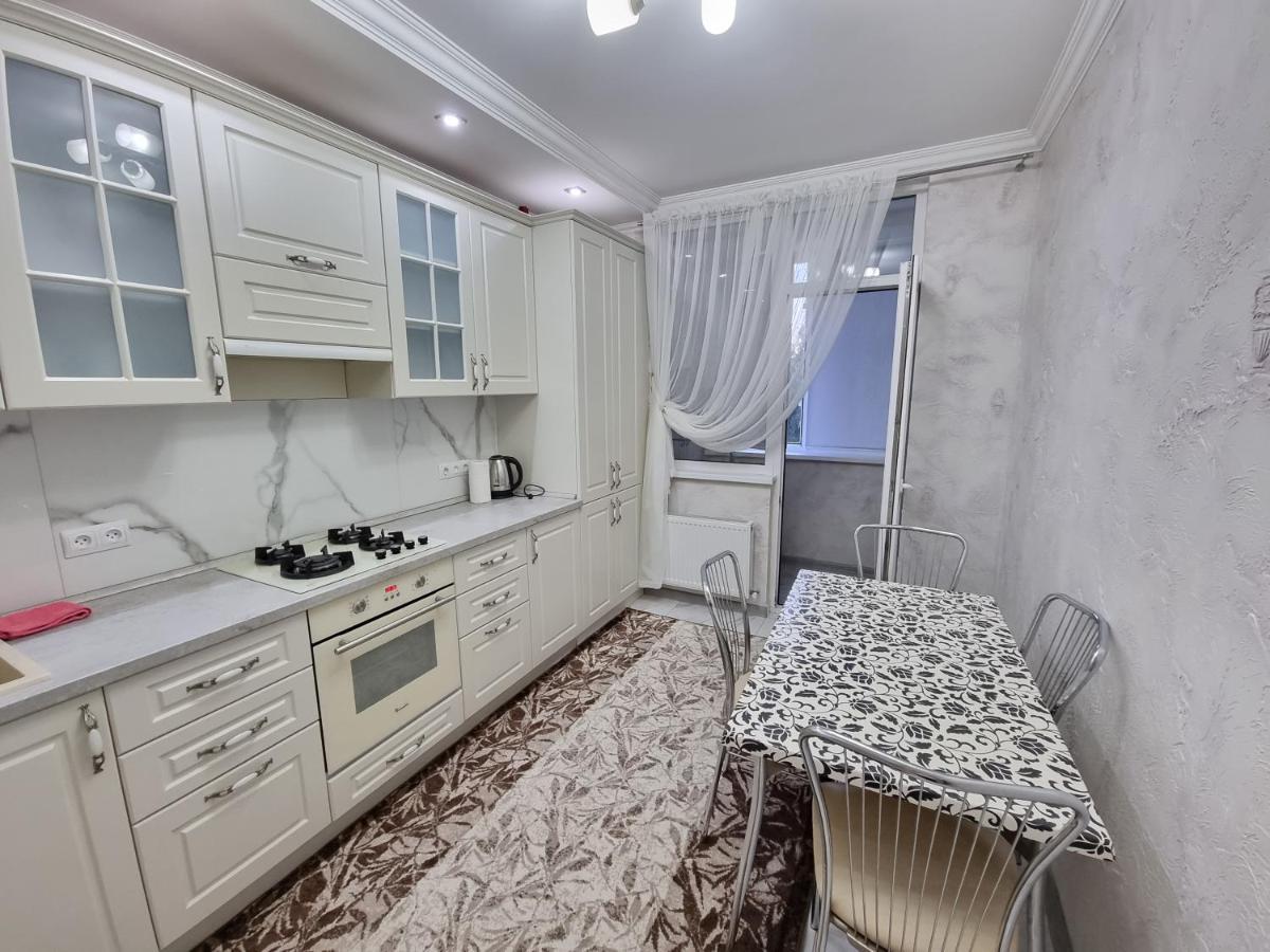 Luxury Best Grand New Apartaments Ultra Central Chisinau Exterior photo